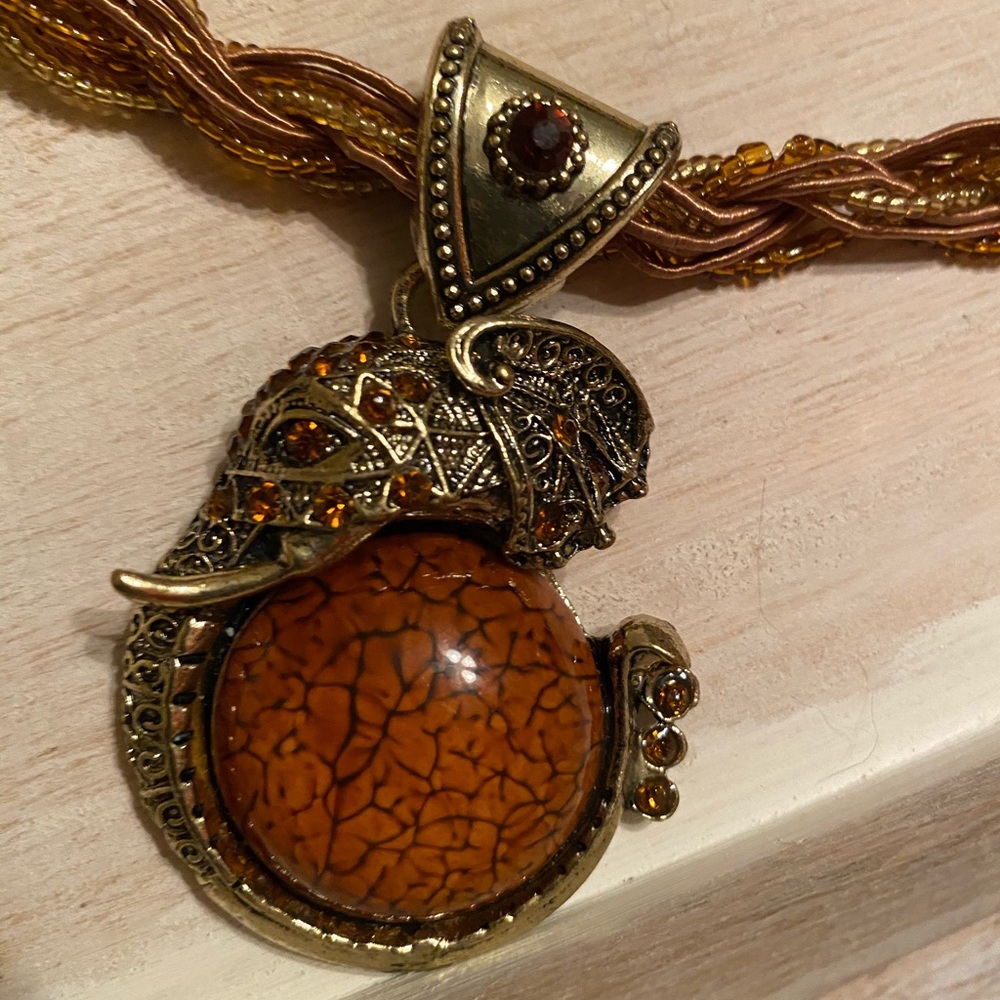 Elephant, stone necklace